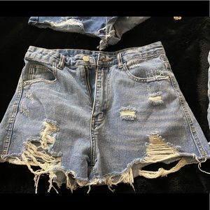 High waist distressed shorts